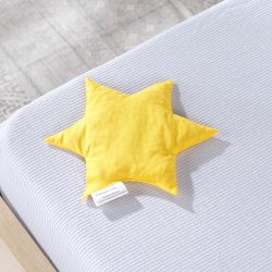 Theraline Kirschkernkissen Stern klein Ø: 25 cm Sonnengelb Kirschkerne